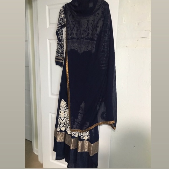 Indian Dress - Picture 3 of 4